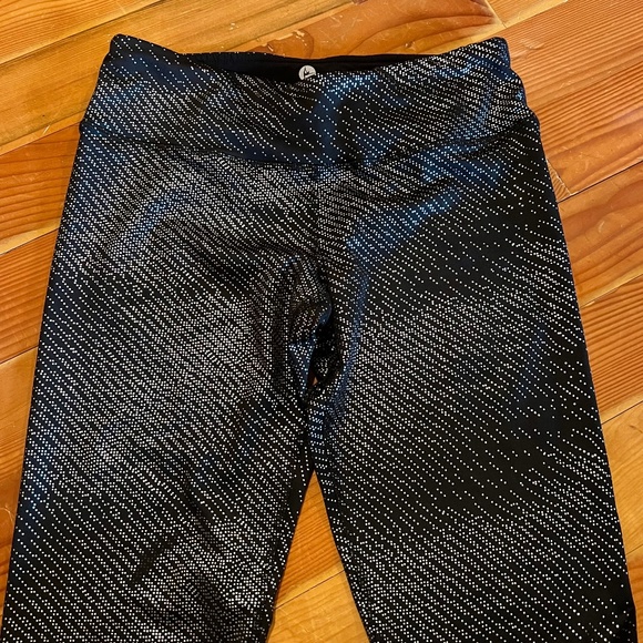 Shiny workout leggings - Picture 2 of 3